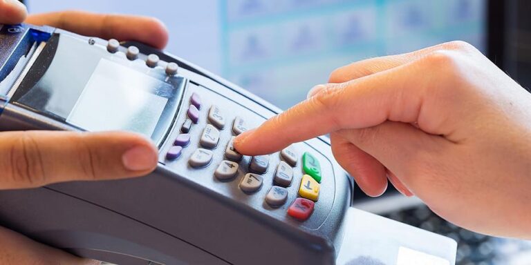 POS: E-mail σε 50.000 «ξεχασιάρηδες» για την υποχρέωση διασύνδεσης με ταμειακές