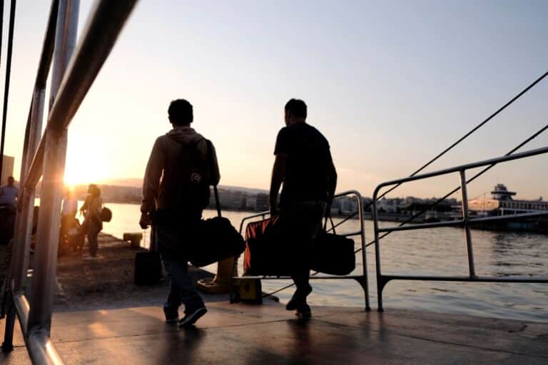 Πλήρης Οδηγός για το Επίδομα Αδείας 2024: Πότε και πώς δικαιούστε την καταβολή του