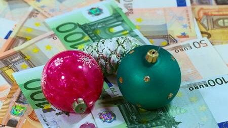 Έγινε η χριστουγεννιάτικη φορολοταρία – Δείτε αν κερδίσατε 100.000 ευρώ