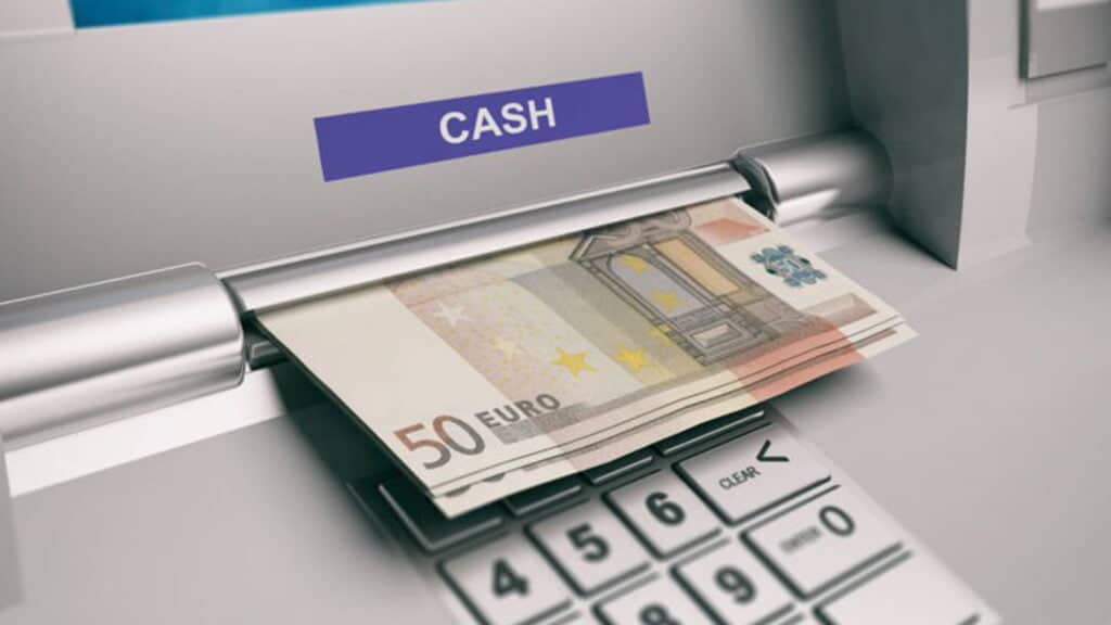 Voucher 200 ευρώ χωρίς κριτήρια: Μέχρι πότε οι αιτήσεις
