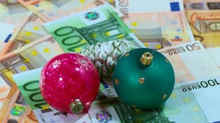 ΔΥΠΑ: Νωρίτερα η προπληρωμή επιδομάτων, παροχών και Δώρου Χριστουγέννων