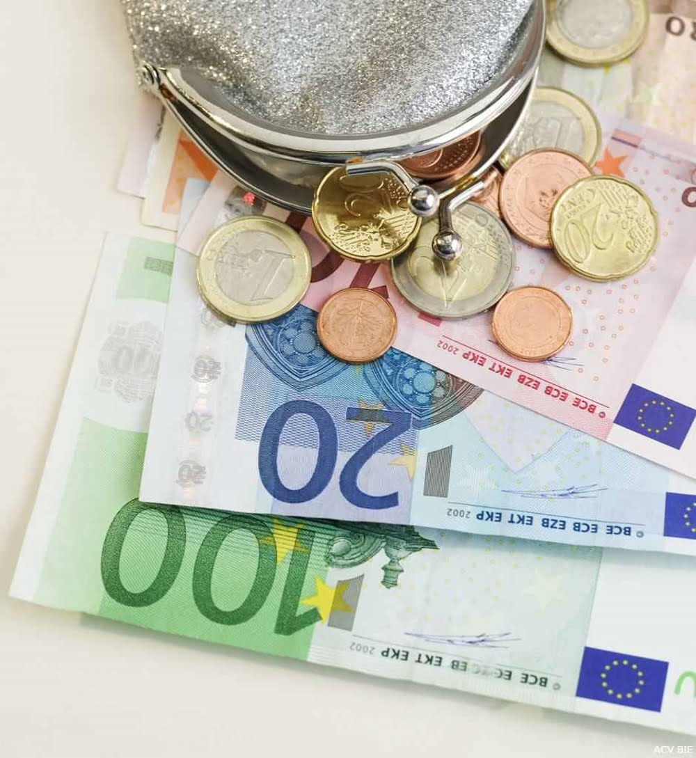 ΟΑΕΔ: €1.000 σε ανέργους (εταιρειών που έκλεισαν)