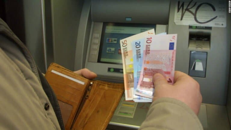 Έκτακτο κοινωνικό μέρισμα σε συντάξεις: Το επίδομα, οι δικαιούχοι και τι ποσά θα πάρουν