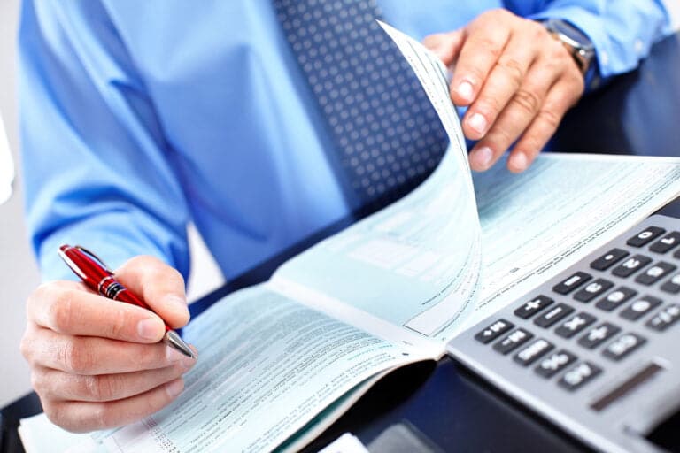 Μειωμένος ΦΠΑ: Πότε τον δικαιούστε και πότε όχι