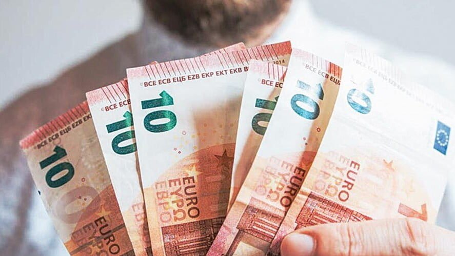 ΔΥΠΑ: Ξεκινούν οι αιτήσεις για 1000 ευρώ σε 30.000 νέους δικαιούχους