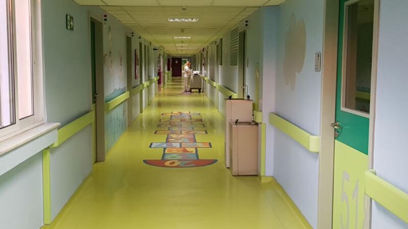 Νοσηλεύτρια έπεσε θύμα ξυλοδαρμού από 15χρονη στο Νοσοκομείο Παίδων