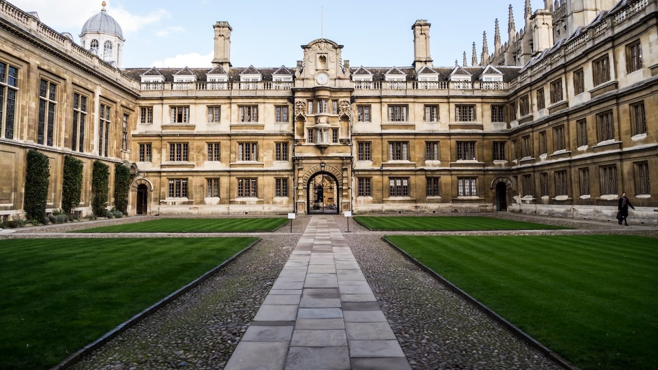 80 χορηγίες για σπουδές στο Πανεπιστήμιο του Cambridge