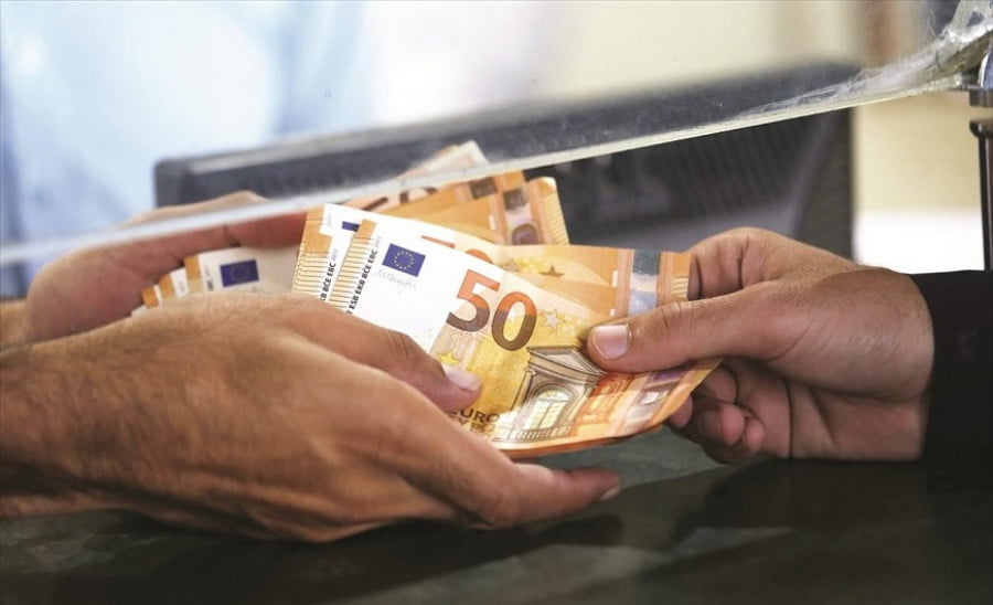 Οικονόμου για συντάξεις: Αποζημίωση 100 ευρώ σε κάθε μήνα καθυστέρησης