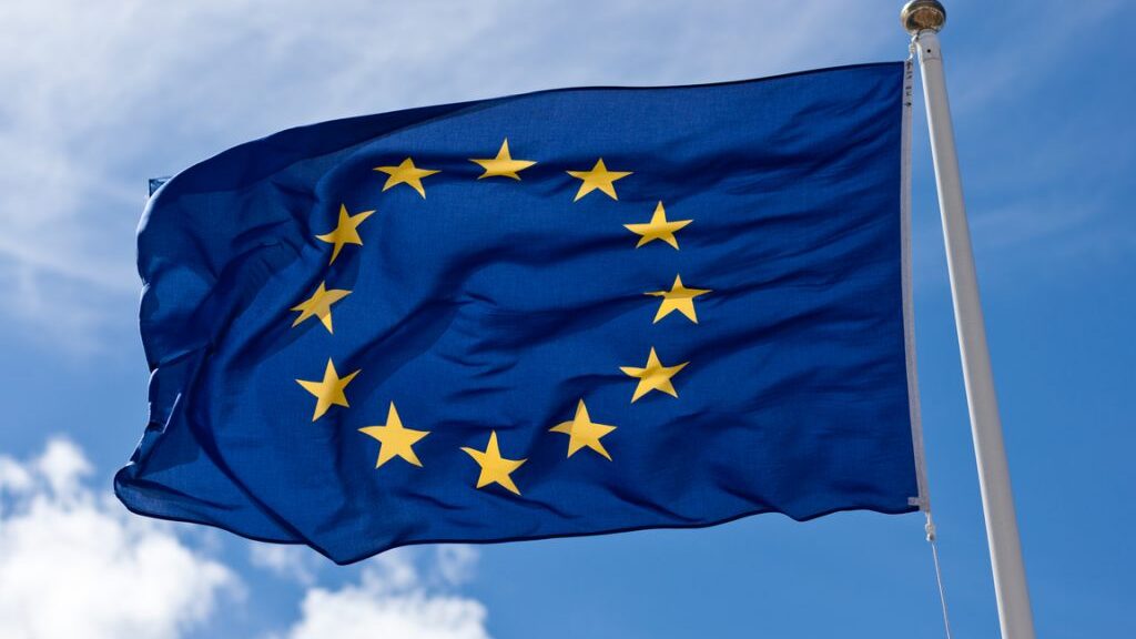 Ευρωπαϊκή Επιτροπή: 130 εκ. ευρώ σε μικρές επιχειρήσεις