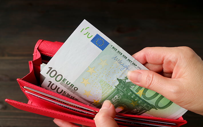Επίδομα 400€: Πότε οι αιτήσεις – Ποιοι θα το λάβουν