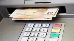 ATM cash mast e1705342549696