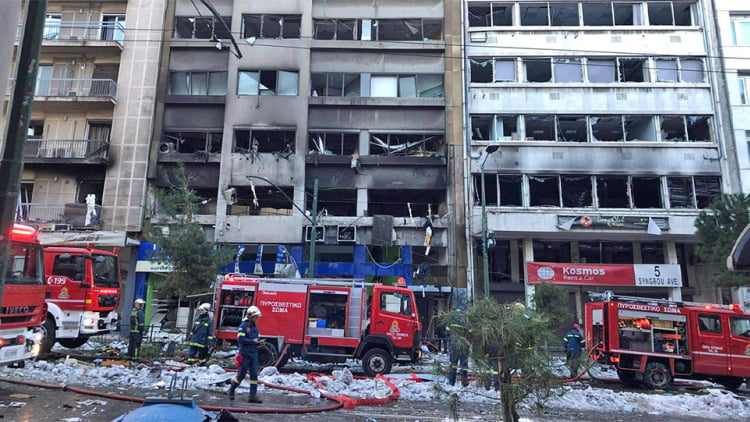 Έκρηξη σε κτίριο στη Συγγρού – Έσπασαν τζαμαρίες ακόμη και στην απέναντι πλευρά