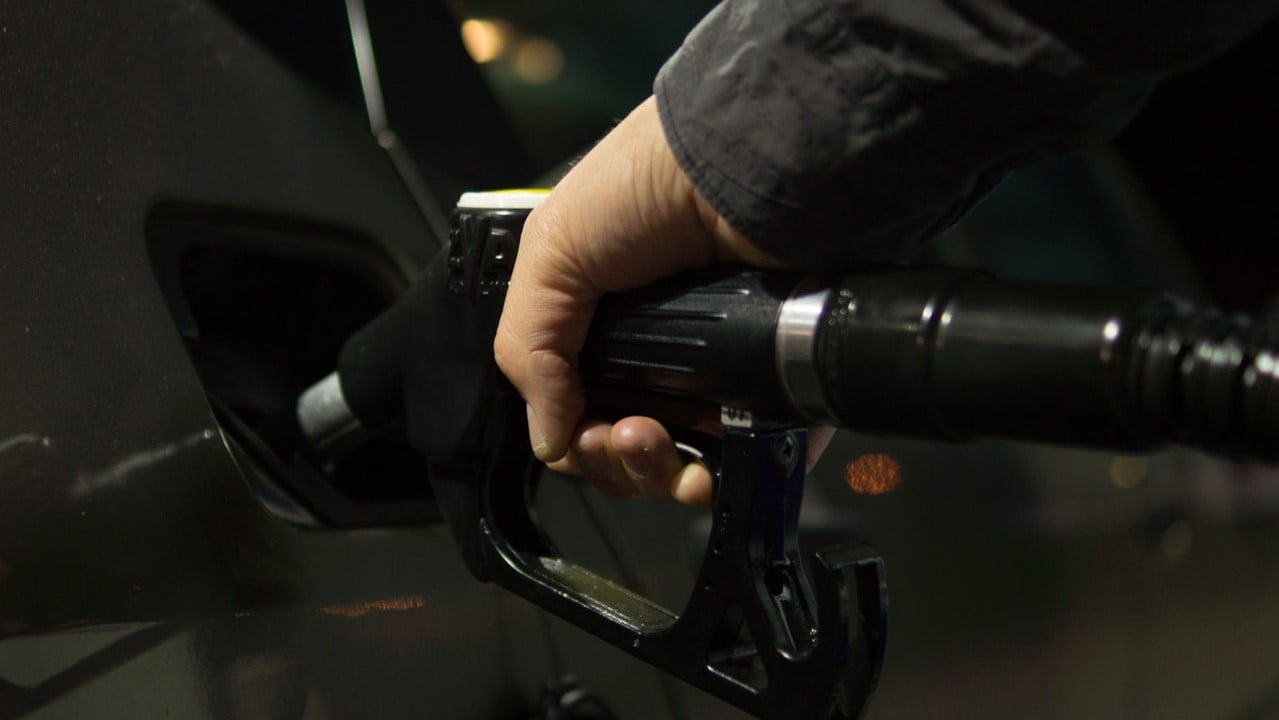 Επιδότηση καυσίμων: Έτσι θα λειτουργεί η ηλεκτρονική κάρτα επιδόματος βενζίνης