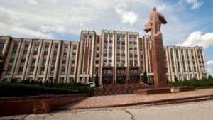 theSupremeCouncilbuildingofthebreakawayTransnistrianRepublicinTiraspol