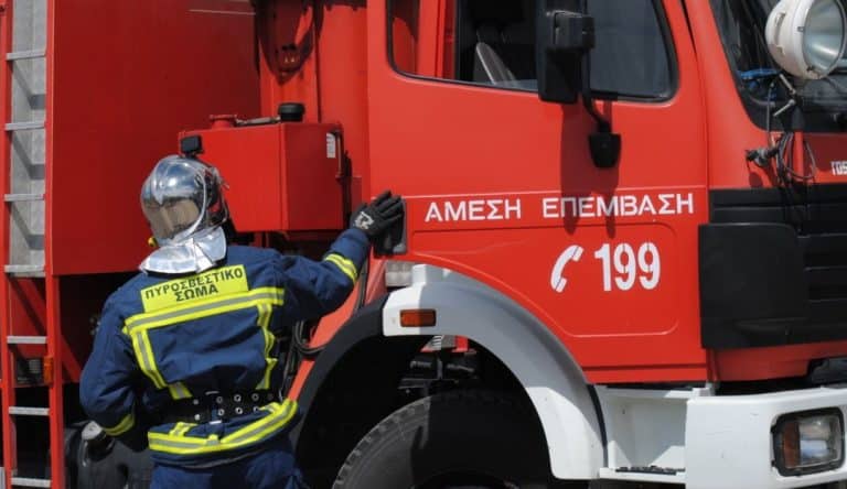 (upd) Θεσσαλονίκη: Φωτιά σε εταιρεία ανακύκλωσης –  Ήχησε το 112