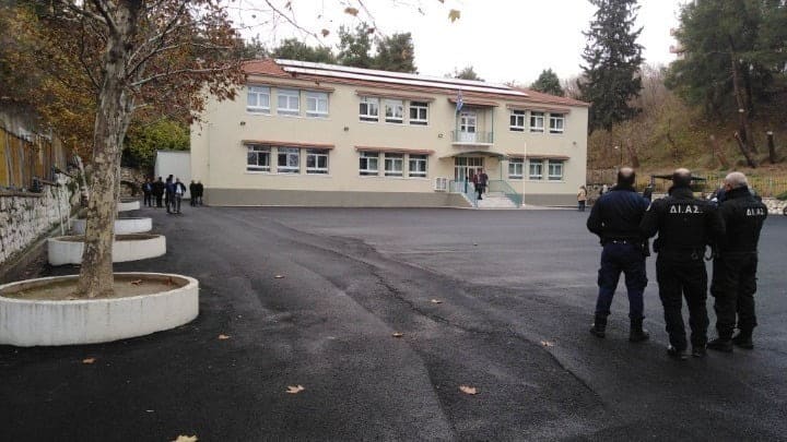 Ελεύθεροι οι δύο συλληφθέντες για τη φονική έκρηξη στο σχολείο των Σερρών