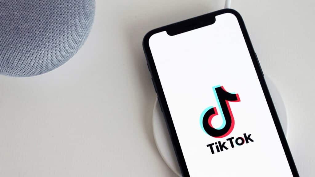 TikTok: Το καινούργιο viral trend του να μην κάνεις… τίποτα- Βίντεο