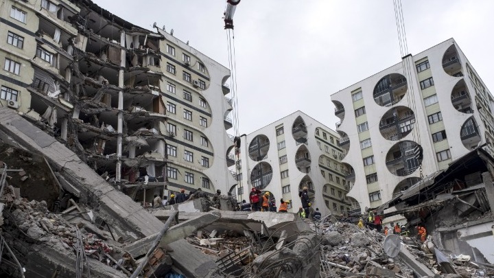 Τσελέντης: 1.000 φορές μεγαλύτερος ο σεισμός της Τουρκίας από αυτόν του 1999 στην Αθήνα