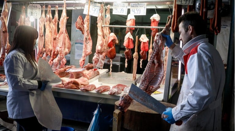 Κτηνοτρόφοι: Καρτέλ στο κρέας από Γεωργιάδη και super market