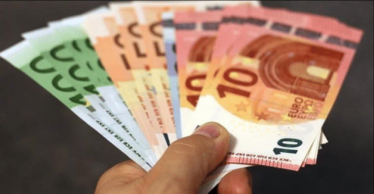ΟΠΕΚΑ: Στα ATM για έκτακτο επίδομα 375€