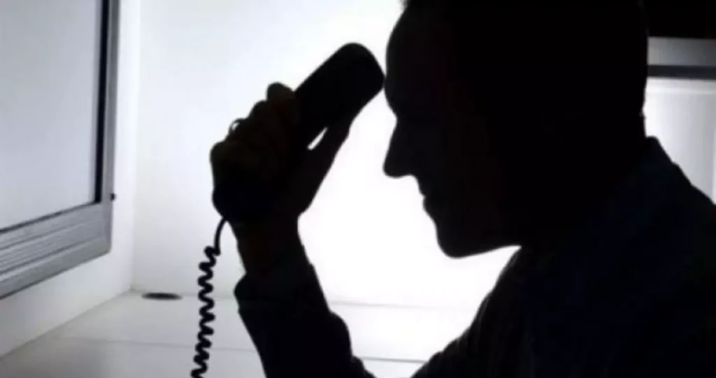 Τηλεφωνικές απάτες: Πώς τρομοκράτησαν 80χρονη που τους έβρισε!