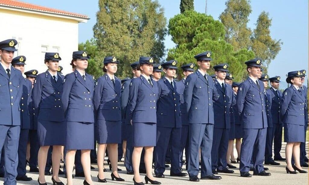 Προκήρυξη ΕΠΟΠ 2023: 298 προσλήψεις στην Πολεμική Αεροπορία – Ολόκληρο το κείμενο (ΦΕΚ)