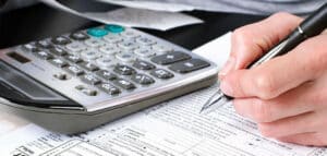 Φορολογικές δηλώσεις 2025: Έκπτωση 4% και χωρίς πρόστιμα οι διορθώσεις