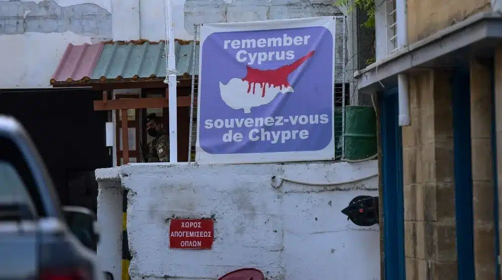 Οργή στην Κύπρο για την επίσκεψη βουλευτή των ΗΠΑ στα Κατεχόμενα