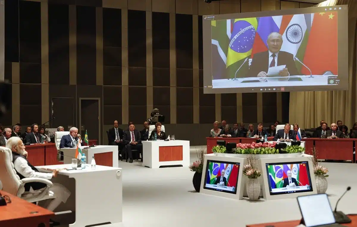 Πέντε νέα κράτη εισέρχονται στη συμμαχία των BRICS