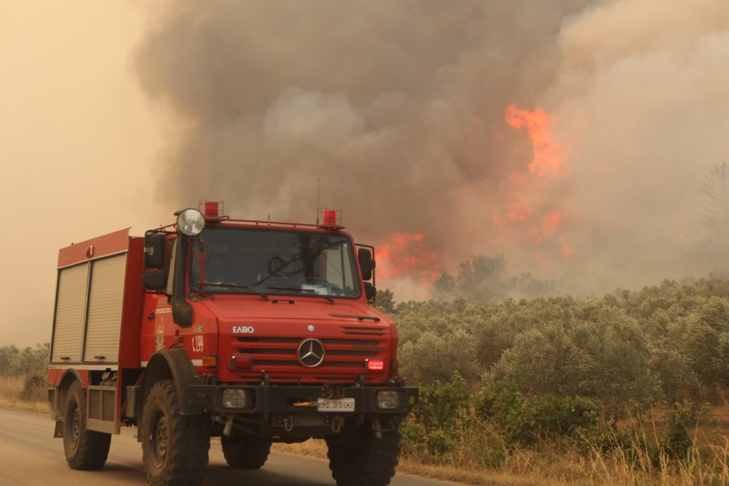 Στις φλόγες για 12η μέρα ο Έβρος: Μεγάλες αναζωπυρώσεις στην Κοτρωνιά – Νέα μηνύματα από το 112