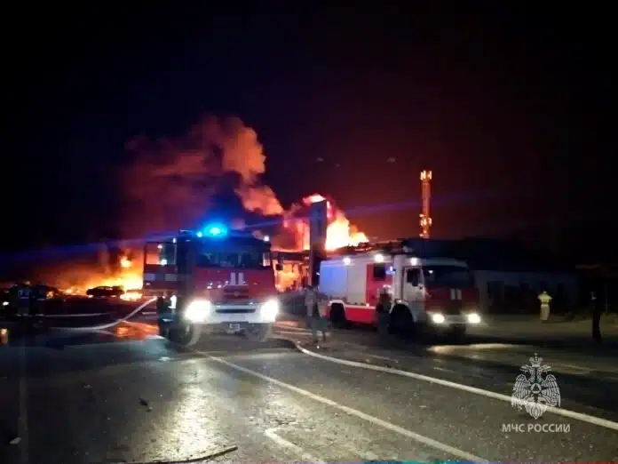 Τραγωδία στη Ρωσία: Τουλάχιστον 35 νεκροί από πυρκαγιά σε πρατήριο καυσίμων (video)