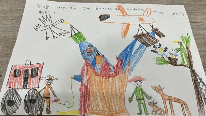 Ρόδος: Κοριτσάκι ευχαρίστησε τους Σλοβάκους πυροσβέστες με μια ζωγραφιά