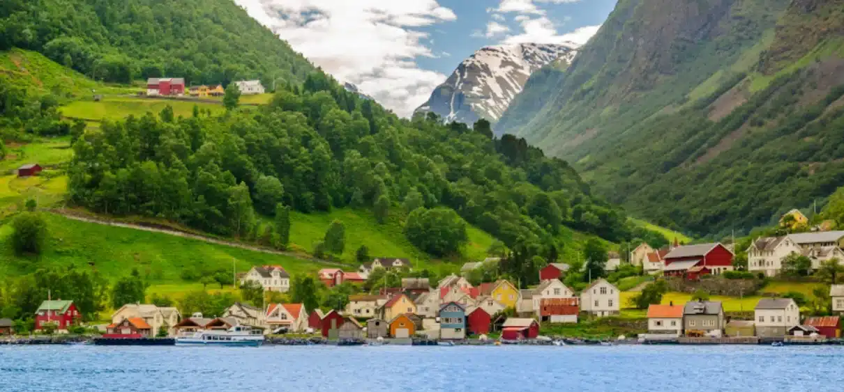 Νορβηγικά φιόρδ: Ένα ταξίδι στη μαγική ομορφιά του Βορρά