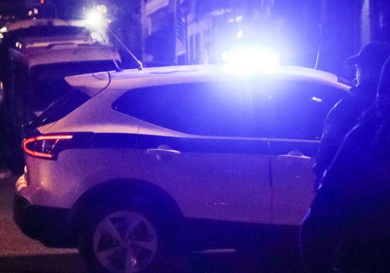 Τρόμος στη Θεσσαλονίκη: Δύο ληστές μπούκαραν σε διαμέρισμα