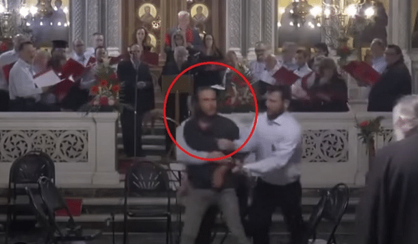 Άγιος Παντελεήμονας: Στο αυτόφωρο ο Σύρος που συνελήφθη με μαχαίρι στην εκκλησία