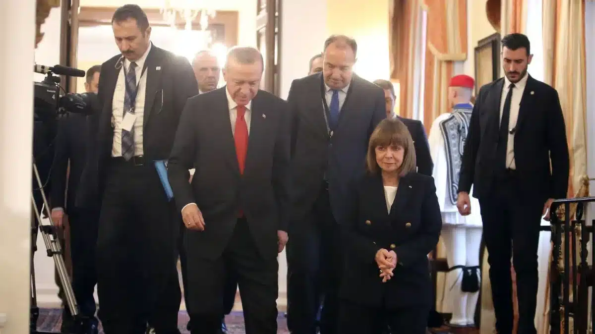 Ολοκληρώθηκε η συνάντηση Ερντογάν - Σακελλαροπούλου: "Στόχος μια νέα πορεία στις σχέσεις μας"