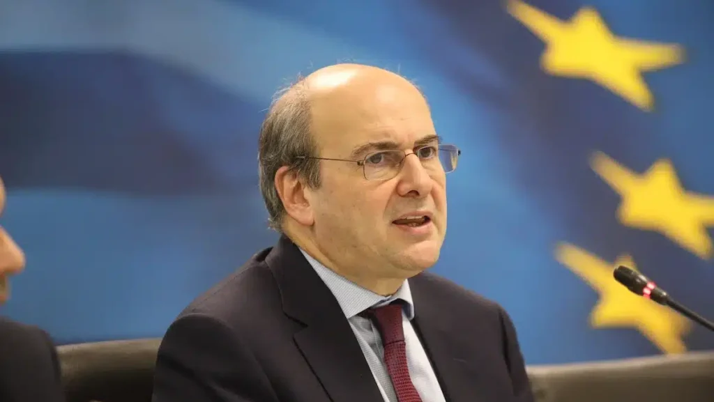 Αυξάνεται ο κατώτατος μισθός: Πάνω από 800 ευρώ – Πότε οι ανακοινώσεις