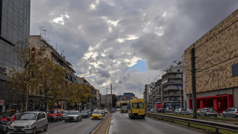 Καιρός: “Κατρακυλάει” κι άλλο ο υδράργυρος