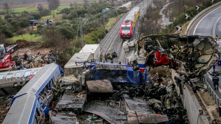 Απεργία 28 Φεβρουαρίου: Τι ισχύει για ΜΜΜ, σχολεία, εστίαση και δημόσιες υπηρεσίες (ΛΙΣΤΑ)