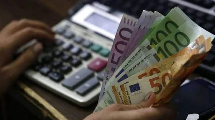 Κατώτατος μισθός: Αύξηση στα 840 ευρώ - Πότε οι τελικές αποφάσεις