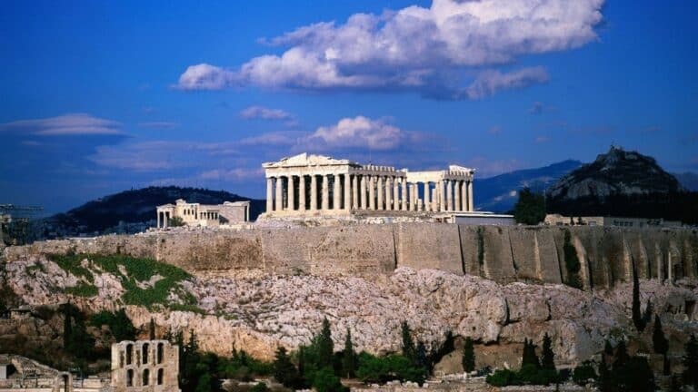 Καύσωνας: Κλειστή η Ακρόπολη τις μεσημεριανές ώρες έως την Παρασκευή