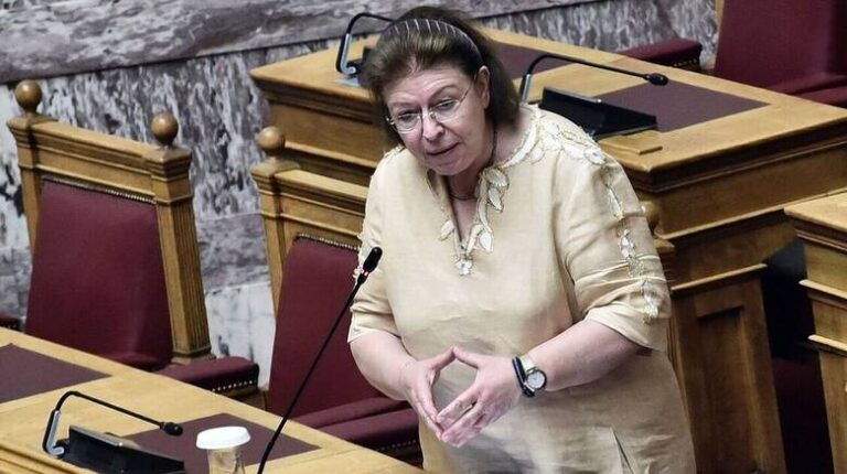 Μενδώνη: «Δεν επιτρέπεται η πολιτική εργαλειοποίηση της πολιτιστικής κληρονομιάς»