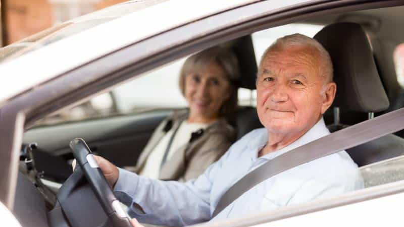 Τέλος η οδήγηση για τους 70χρονους; Τι προβλέπεται για τους υπερήλικες οδηγούς