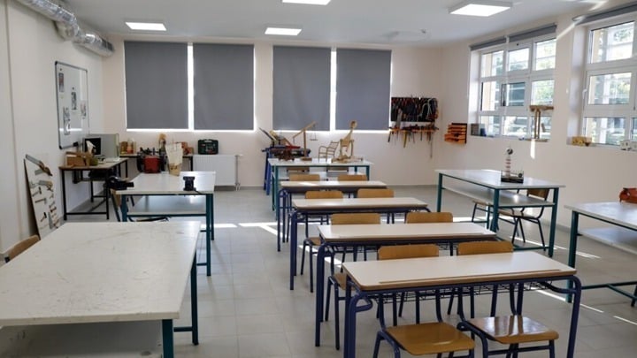 Καύσωνας: Ανεμιστήρες στα σχολεία μοίρασε ο Δήμος Αθηναίων