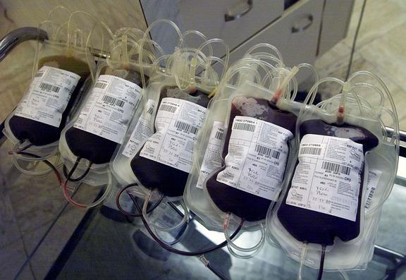 Επί 20 χρόνια διέθεταν μολυσμένο αίμα σε ασθενείς – Περισσότεροι από 3.000 θάνατοι