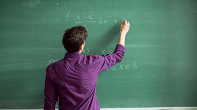 Πότε πληρώνονται οι αναπληρωτές και μόνιμοι εκπαιδευτικοί