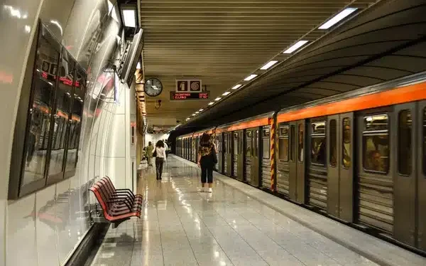 Wifi στις αποβάθρες του Μετρό από τα τέλη Ιουλίου;