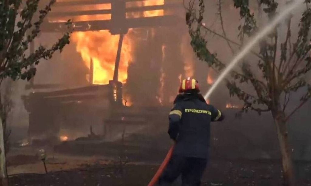 Φωτιά Αττική: Νέες κυκλοφοριακές ρυθμίσεις και δωρεάν διέλευση στα διόδια