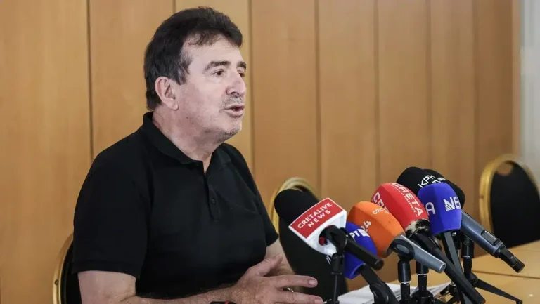 Panic Button και για ανήλικα παιδιά – Τι ανακοίνωσε στη ΔΕΘ ο Μιχάλης Χρυσοχοΐδης