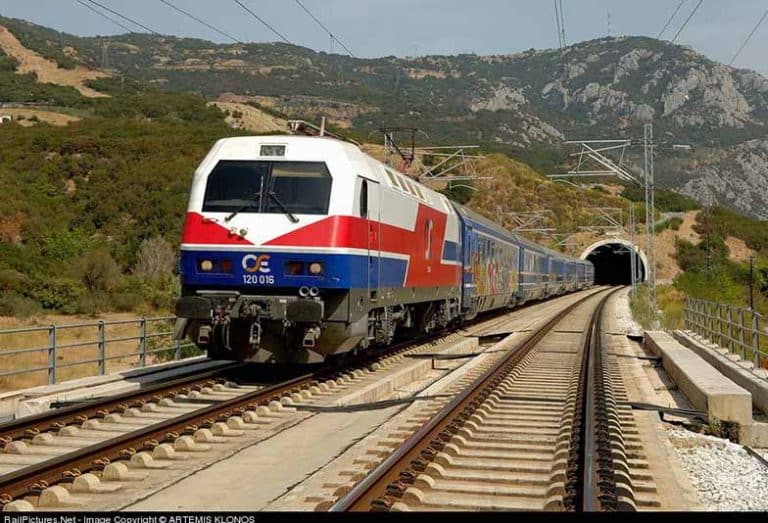 Ακινητοποιήθηκε αμαξοστοιχία της Hellenic Train μετά τη Σίνδο – Ταλαιπωρία για 95 επιβάτες
